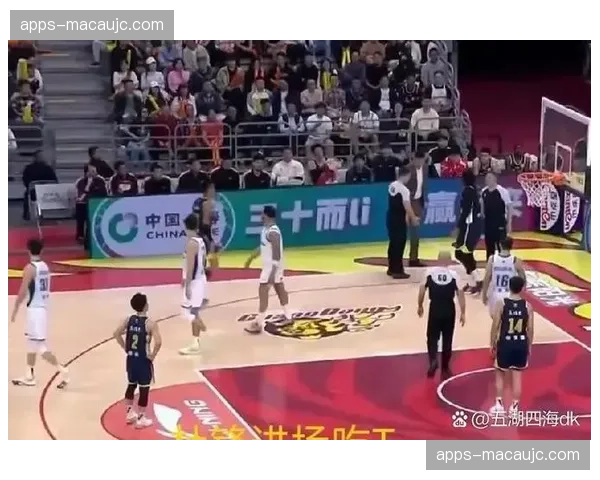 青岛崂山啤酒对阵福建晋江 韦瑟斯庞个人能力对抗团队配合